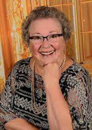 Profile Pic Bernadette Aguiar-Johnson