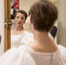 Emma thompson is a distinguished british actress, voiceover artist, screenwriter, activist, author, and comedienne who is. Wie In Alten Zeiten Mit Pierce Brosnan Emma Thompson Welt