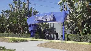 Man is found dead near entrance to Disneyland, police say - Los Angeles Times