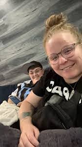 Kimberly Suttles's Instagram, Twitter & Facebook