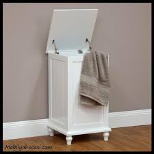 Bu tarzda yaptıracağınız banyo dolabının ortalama fiyatı 500 ila 1000 lira arasında değişmektedir. Kirli Camasir Sepetli Banyo Dolabi Modelleri