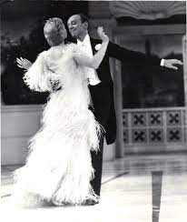 Ginger Rogers Top Hat 1935 The Lovely Feather Dress That Made The Dance Soooo Romantic And Thrilling Ginger Rogers Fred Astaire Fred And Ginger
