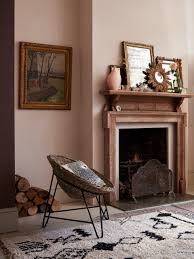 You can find new and preowned pillows that are embroidered, plaid, and even those with metallic accents to match your home decor on ebay. 75 Beautiful Brown Living Room With Pink Walls Pictures Ideas July 2021 Houzz