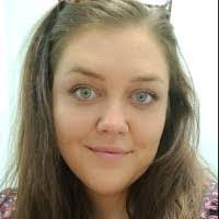 Julie Farnham's Instagram, Twitter & Facebook