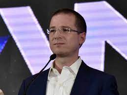 His name was samuel ricardo anaya iii also known as pops. Itdscjzq5ds2vm