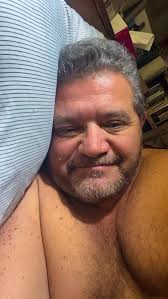 Feliz Día del padre a todos los amigos que son padres y a los padres de mis  amigos Y a mi viejito que me guía y cuida desde algún lugarcito 😘🙏