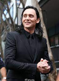 The story concept is so funny and loki is a nice guy. Loki Black Suit Thor Ragnarok