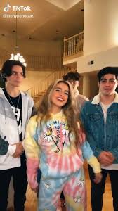 Tiktok Dkgf Tiktok Videos Pam Blog In 2020 Dance Videos Dance Choreography Videos Choreography Videos