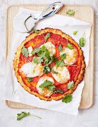Easy Low Calorie Meals Recipe Cauliflower Crust Pizza Cauliflower Recipes Low Calorie Recipes
