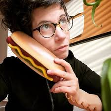 Sarah Dudek's Instagram, Twitter & Facebook