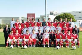 Lisboa) on portugalin pääkaupunki ja suurin kaupunki. Benfica Lissabon 2013 U19 Oberndorf