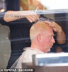 Ver más ideas sobre kun aguero, sergio aguero, fútbol. Boris Becker Kopfen Der Friseure Mit Seiner Neuen Freundin Lilian De Carvalho Monteiro Aktuelle Boulevard Nachrichten Und Fotogalerien Zu Stars Sternchen