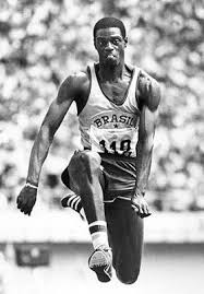 Triplo salto (28.º do 'ranking'). Atleta Joao Do Pulo Atletismo Salto Triplo