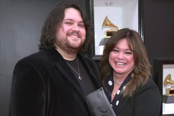 Valerie Bertinelli Gives Fans a Rare Look at Her Paris Family Vacation