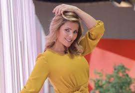 Sónia margarida lebreiro araújo martins (porto, 24 de novembro de 1970) é uma apresentadora de televisão portuguesa. Sonia Araujo Faz 50 Anos A Idade E O Que As Pessoas Quiserem Fazer Dela