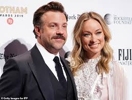 Jason sudeikis crank calls jason bateman. Jason Sudeikis Is Absolutely Heartbroken Over Olivia Wilde Split And Her Harry Styles Romance Daily Mail Online