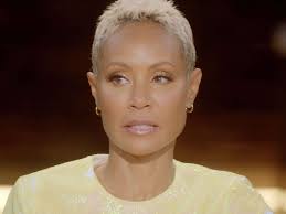 Jada said she was in the shower one day, and noticed handfuls of hair coming out. Jada Pinkett Smith Says She Was Infatuated With 2 Women In Her Early 20s I Ve Swooned A Lot Business Insider India