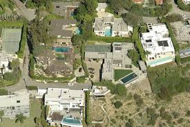 Art Et Culture 2 Les Maisons Des Stars Du Cinema En Images Maison Culture Art Leonardo Dicaprio