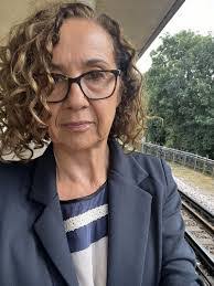 Elizabeth Ibbotson's Instagram, Twitter & Facebook