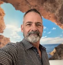 Beth Altizer's Instagram, Twitter & Facebook