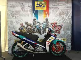 Now comes with a totally new sporty look with an excellent quality feel and an improved performance and is now even more economical to run. Fuel Injection Bikes Archives Motomalaya Net Berita Dan Ulasan Dunia Kereta Dan Motosikal Dari Malaysia