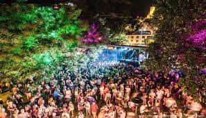 Une randonnée gargantuesque truffée de rencontres et de rigolades, de pépites culturelles. Palp Festival 2019 Festicket