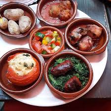 Aktuelle veranstaltungen und saisonelle höhepunkte. Spanischer Garten Linz Am Rhein Restaurant Reviews Photos Phone Number Tripadvisor