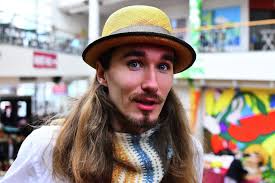 Davido's '5ive' welcomes the Afrobeats megastar into an era of change and  growth