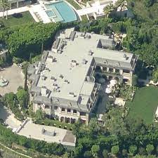 Real estate mogul mohamed hadid has come a long way from his middle eastern roots to develop some of the most beautiful mansions. Mohamed Hadid S House In Los Angeles Ca Virtual Globetrotting