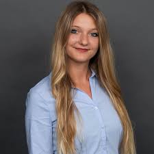 Noème, a french perfume house. Noemi Mader Online Marketing Expert Lyreco Switzerland Ag Xing