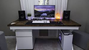 Meja belajar termasuk ke dalam jenis perabotan rumah tangga yang memiliki fumgsi yang amat sangat penting terutama untuk banda yang bekerja di kantor dan anak anda yang masih sekolah.meja komputer jati klasik model papan piano murah kami rancang dengan desain unik menyerupai tempat bermain piano dengan menggunakan bahan jati pilihan yang kami pilih secara selektif untuk mendapatkan kayu jati. 27 Terkini Model Meja Komputer