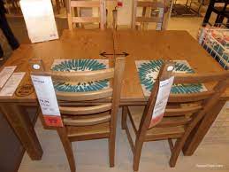 Masalar genelde yemek ve çalışma masaları olmak üzere iki kısma ayrılır. Yeni Ikea Yemek Masalari Yemek Odasi