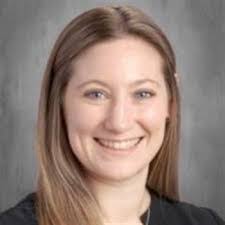 Robyn Mayfield's Instagram, Twitter & Facebook