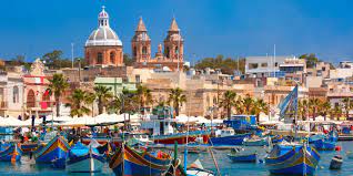 Malta, island country located in the central mediterranean sea with a close historical and cultural connection to both europe and north africa, lying some 58 miles (93 km) south of sicily and 180 miles (290 km) from either libya or tunisia. Dsyikxlqqhrghm