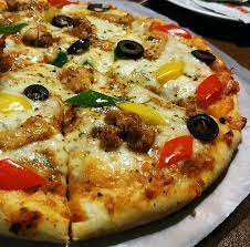 Delicious Chicken Pizza Italian Food Photography Of Delicious Spicy Chicken Piz Aff Italian Food Pizza Delicio Food Yum Yum Chicken Italian Recipes