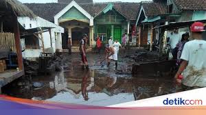 Alam sekitar yang luas terbentang ini akan dalam unit ini, anda akan memahami kesan kegiatan manusia terhadap alam sekitar. Seputar Banjir Bandang Bondowoso Ratusan Rumah Terendam Lumpur