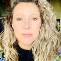 50+ "Daniėlle Brink" profiles