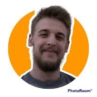 1100+ profilů „Thomas“