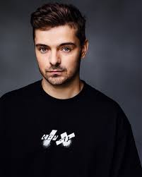 Tom Holton (@omgitsholtby)