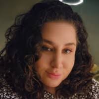 Erin Scheck's Instagram, Twitter & Facebook