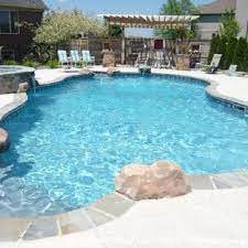 For years inground liner pools have been labeled with a stigma of being nothing more than a glorified above ground pool. Vinyl Liner Pool Houzz