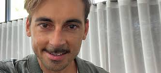 Branding versus Performance Marketing for the Long Game