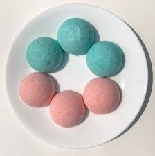 *the mixture is very crumbly and dry. Bath Bomb Science Science Project