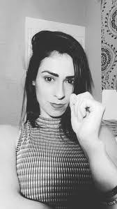 Vanessa Hendrickson's Instagram, Twitter & Facebook