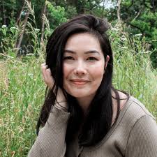 Dana Draper's Instagram, Twitter & Facebook