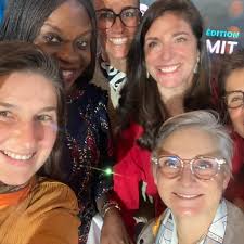 Yesterday, I had the honor to handover awards to eight outstanding women,  breaking ceilings since a young age at the European Women's International  Leadership Award 2024, hosted by the German Hessian State