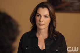 Legacies 1x08 Maybe I Should Start From The End Ayelet Zurer As Seylah Ayelet Zurer Legacy Crazy Ex Girlfriends