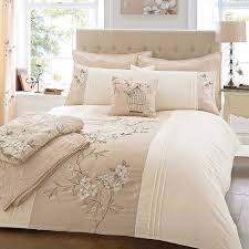 Yatak Ortusu Panosundaki Pin