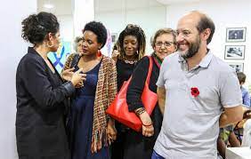 Em relação ao encontro frente à itália nos quartos de final, abdu conté entra para o lugar de. Livre Vai Ser O Partido Mais Interessante Do Seculo Xxi