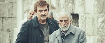 و هنا أعظم مشهد درامي في العمل وممكن الأفضل في تاريخ الدراما الشامية بسام كوسا في هذا المشهد وقّع رسميًا على عظمته التمثيلية #باب_الحارة pic.twitter.com/pgniq0i5ew. Ù…Ù† Ù‡Ùˆ Ø¨Ø³Ø§Ù… ÙƒÙˆØ³Ø§ Ù…Ù„Ù Ø§Ù„Ø´Ø®ØµÙŠØ© Ù…Ù† Ù‡Ù…